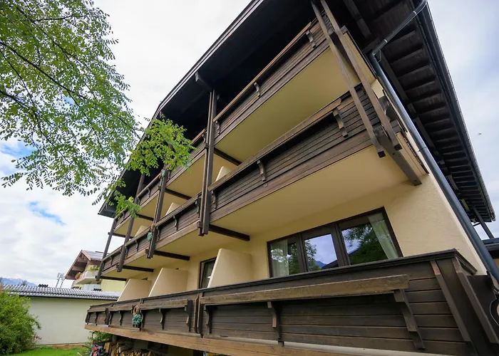 Roj & Hotel Zell am See